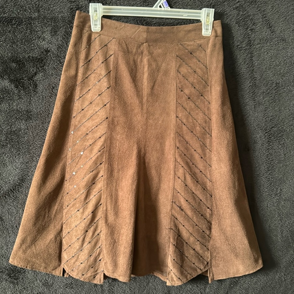 Brown skirt